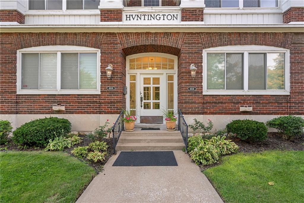 4506 JC Nichols Parkway Unit #3N Kansas City, MO 64111